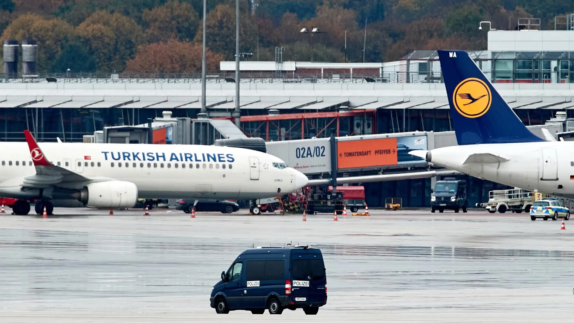El aeropuerto de Hamburgo ordena su inmediata evacuación y cancela todos sus vuelos por un "incidente de seguridad"