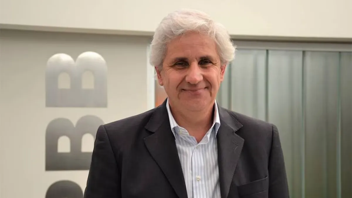 Conmoción: murió un reconocido abogado al apoyarse sobre una pared falsa de un gimnasio y caer al vacío