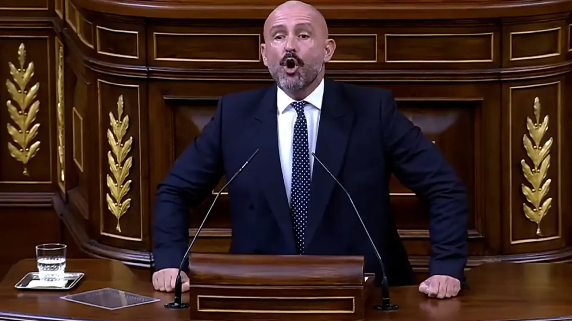 La airada intervención de Jaime de los Santos en el Congreso: "¡Soy del PP, soy maricón y me siento muy orgulloso de ambas cosas!"