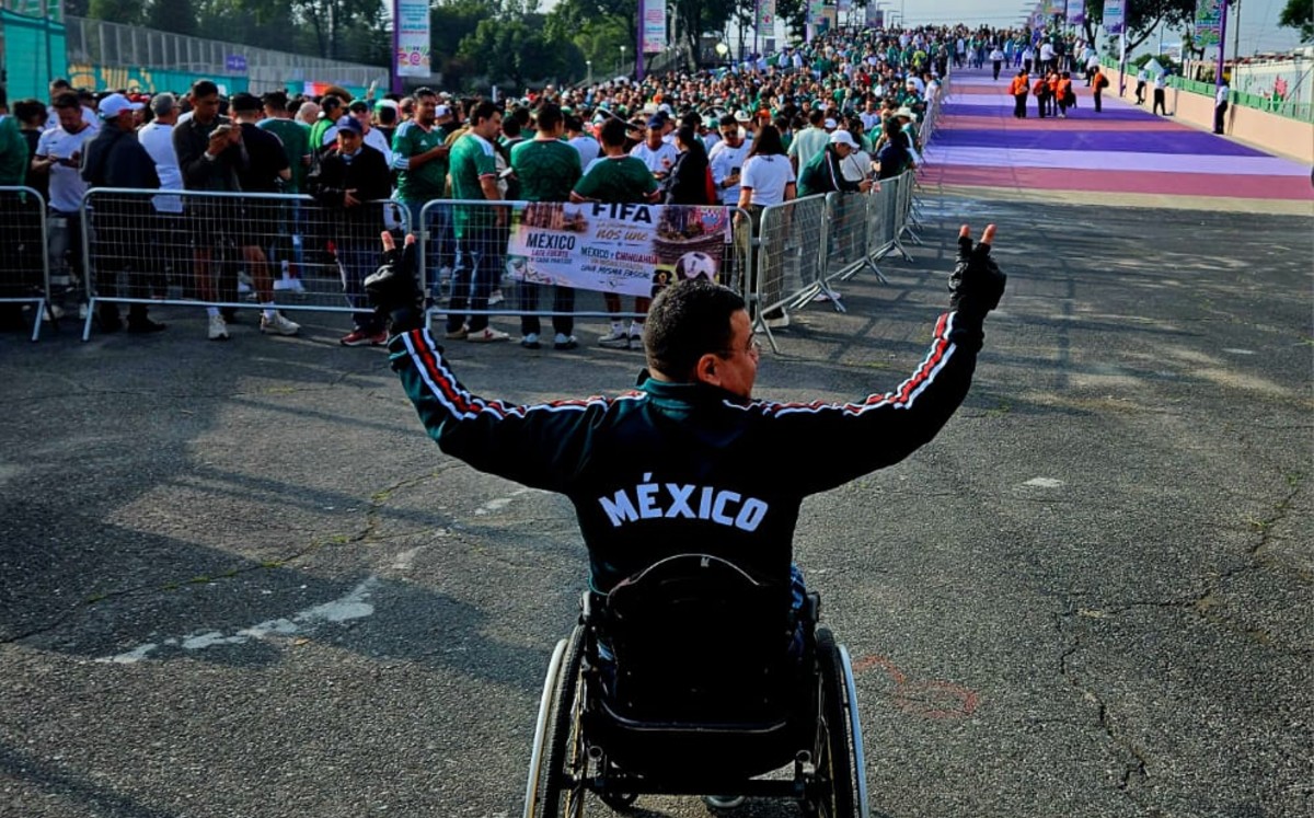 Tampiqueño en silla de ruedas vive la inauguración del Mundial 2026