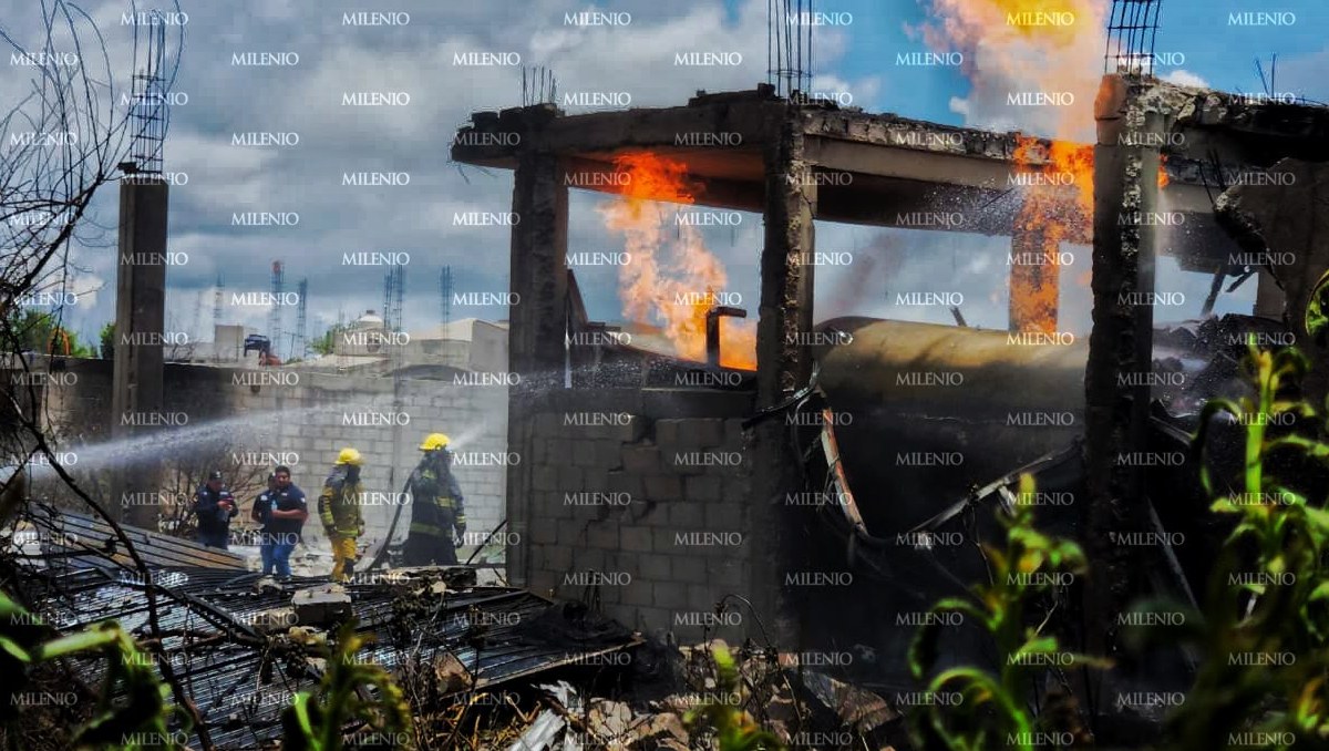 Investigan red de huachigás tras explosión en bodegas de Puebla