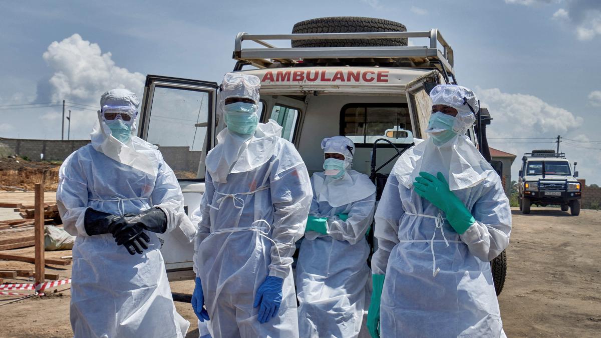 CDC destina 107 millones de dólares para combatir brote de ébola en África