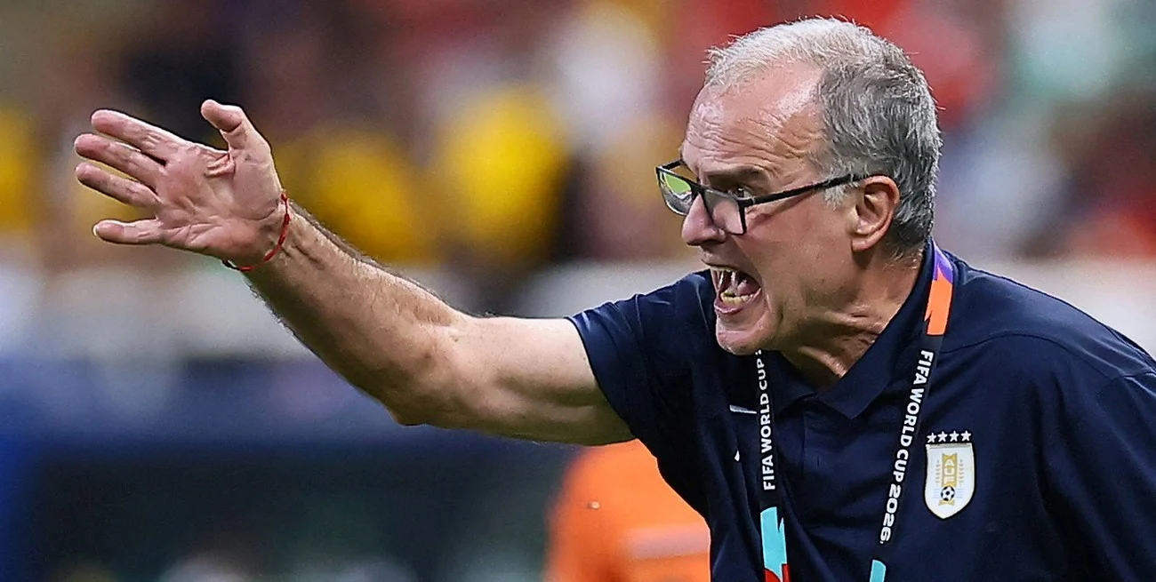 Bielsa, enojado tras la eliminación de Uruguay: "Soy el responsable de esta decepción"