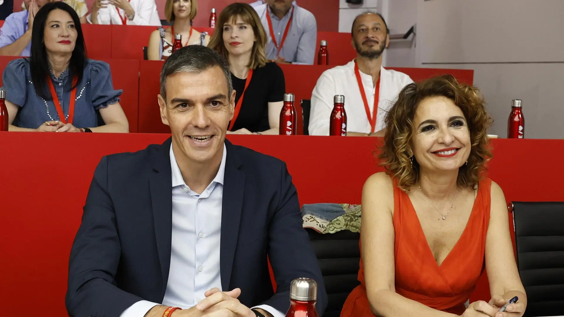 Sánchez pide al PSOE ir "todos a una" hasta 2031 y rebaja la corrupción a un "nubarrón de causas"