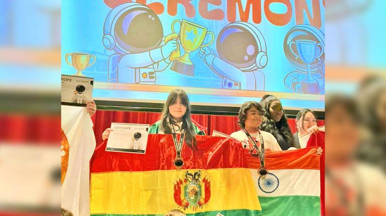 Estudiantes cochabambinos brillan en la Olimpiada Copérnico de Singapur
