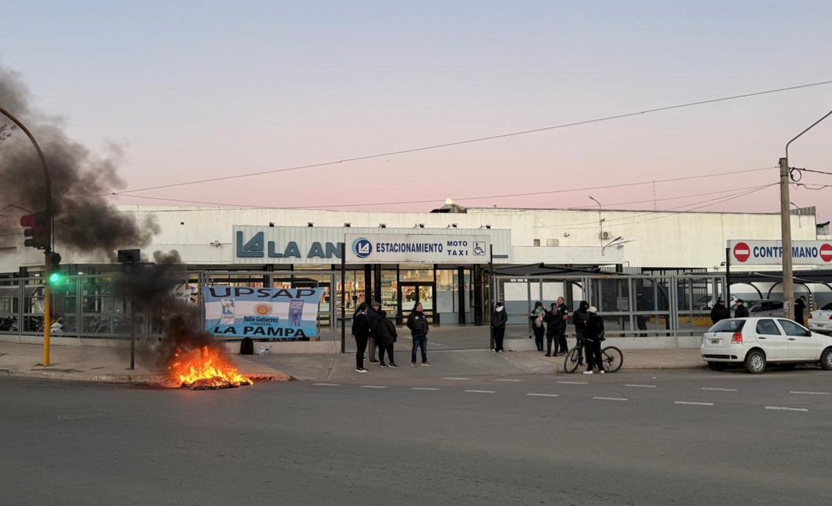 Trabajadores reincorporados tras protesta gremial