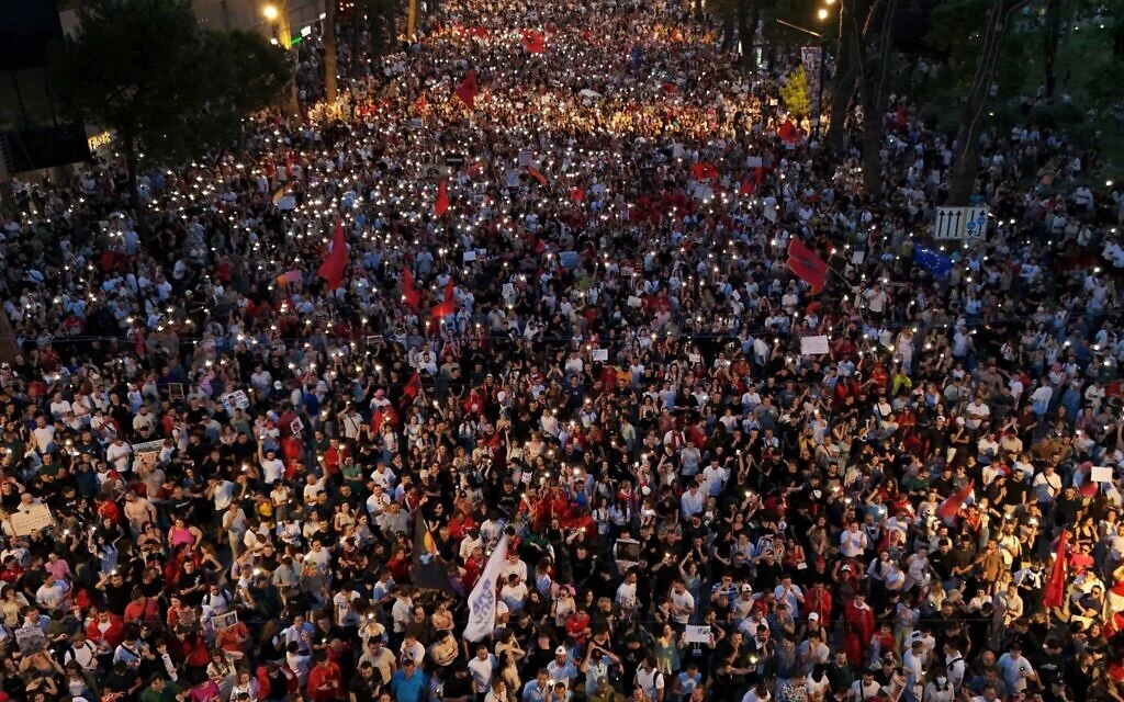 Thousands rally in Albania amid growing opposition to Kushner-linked resort project