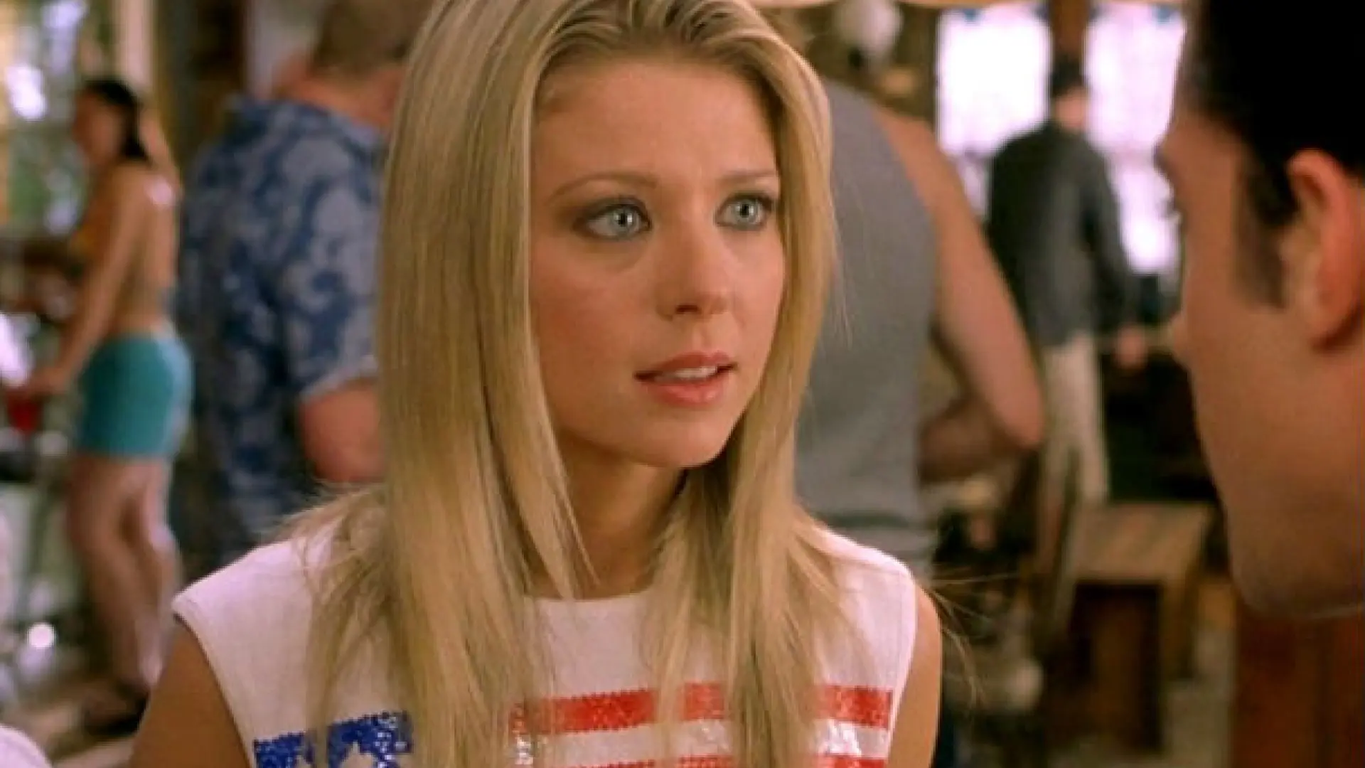 Qué fue de Tara Reid, de icono adolescente de los 90 a reina inesperada del cine de serie B