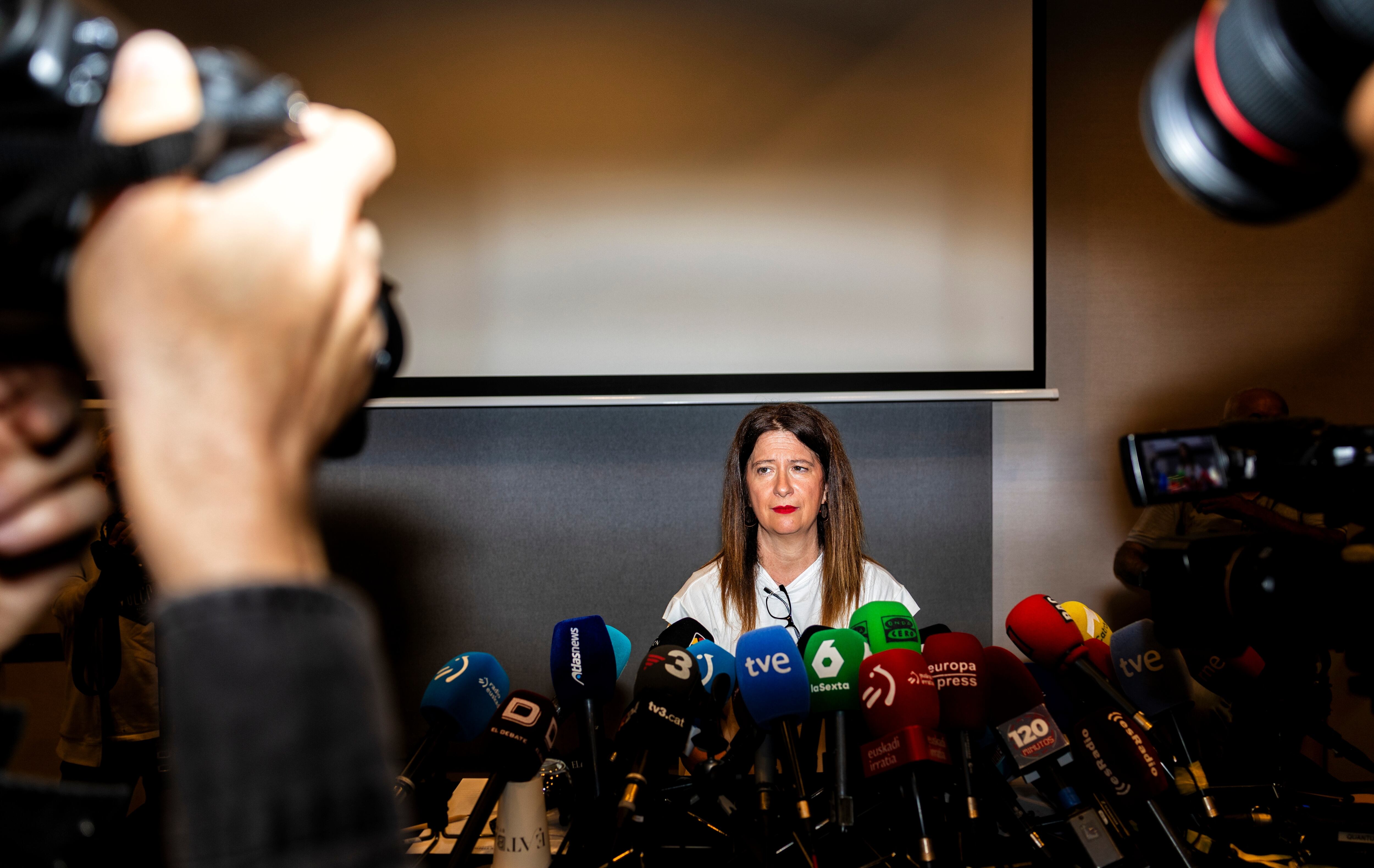 La Guardia Civil detecta gestiones de Leire Díez para buscar trabajo a la denunciante del fiscal Grinda