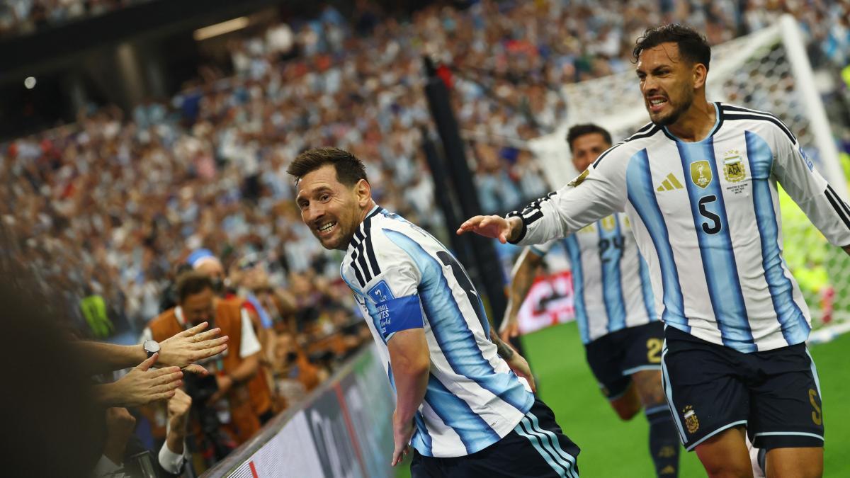 "Es pasito a pasito": Messi rompe un récord histórico pero mantiene los pies en la tierra