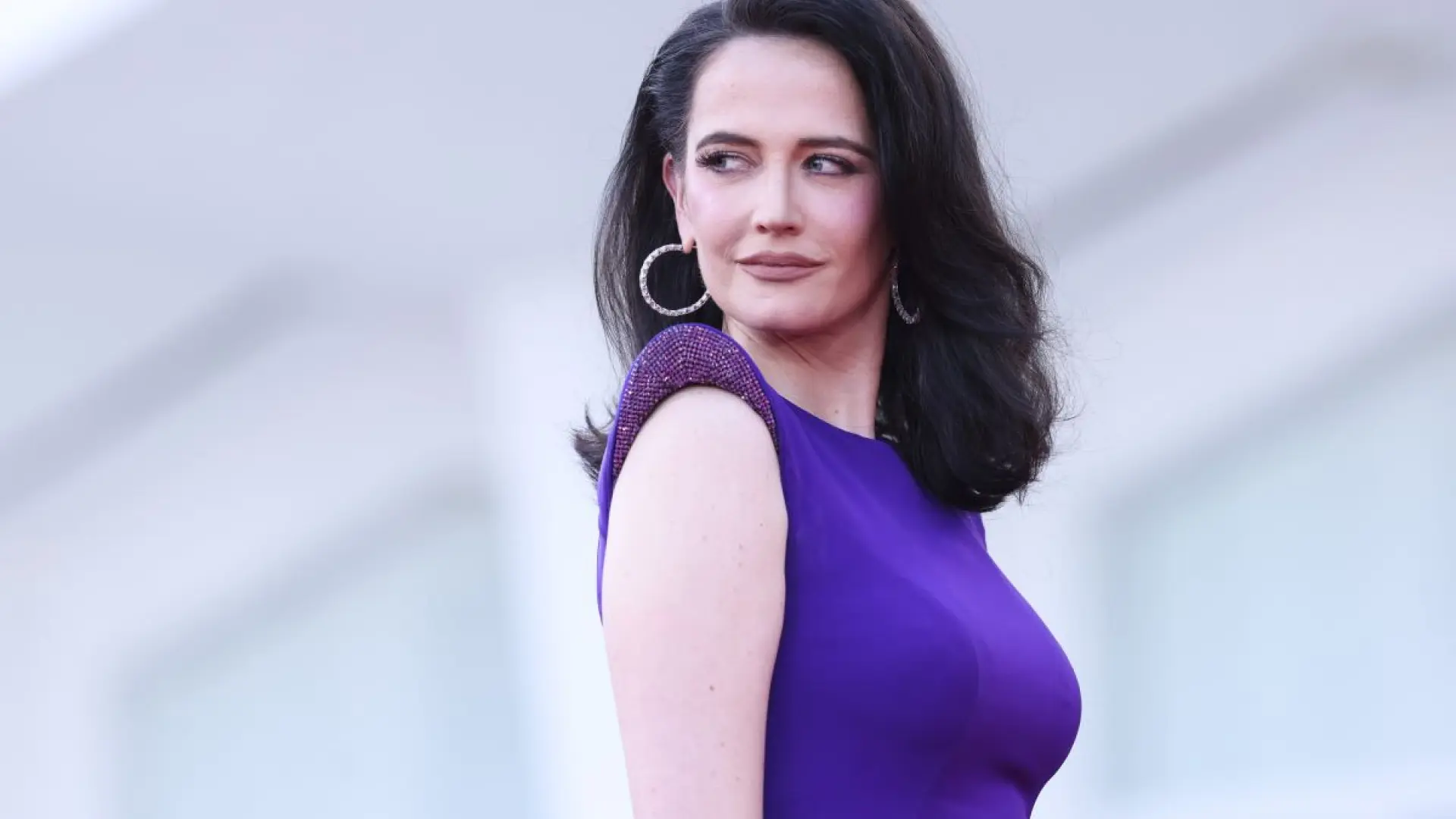 Netflix detiene el rodaje de 'Miércoles' tras un accidente que ha enviado a Eva Green al hospital