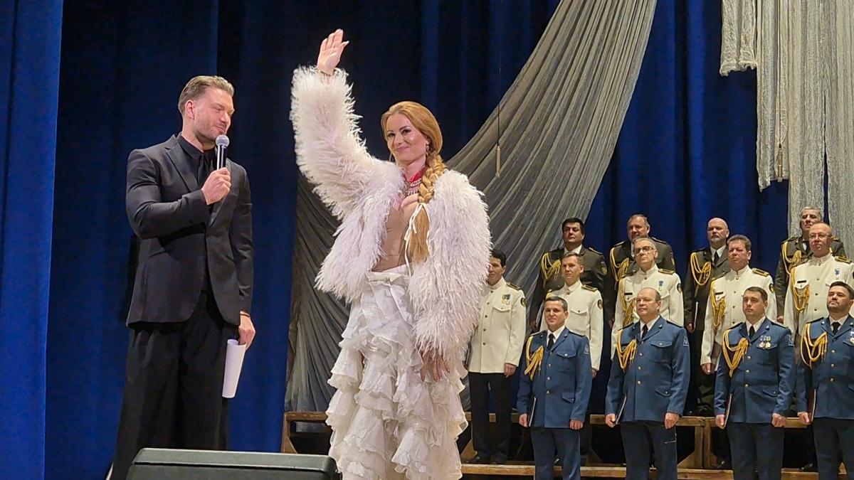 El ejército de la canción: las artistas de las Fuerzas Armadas de Ucrania