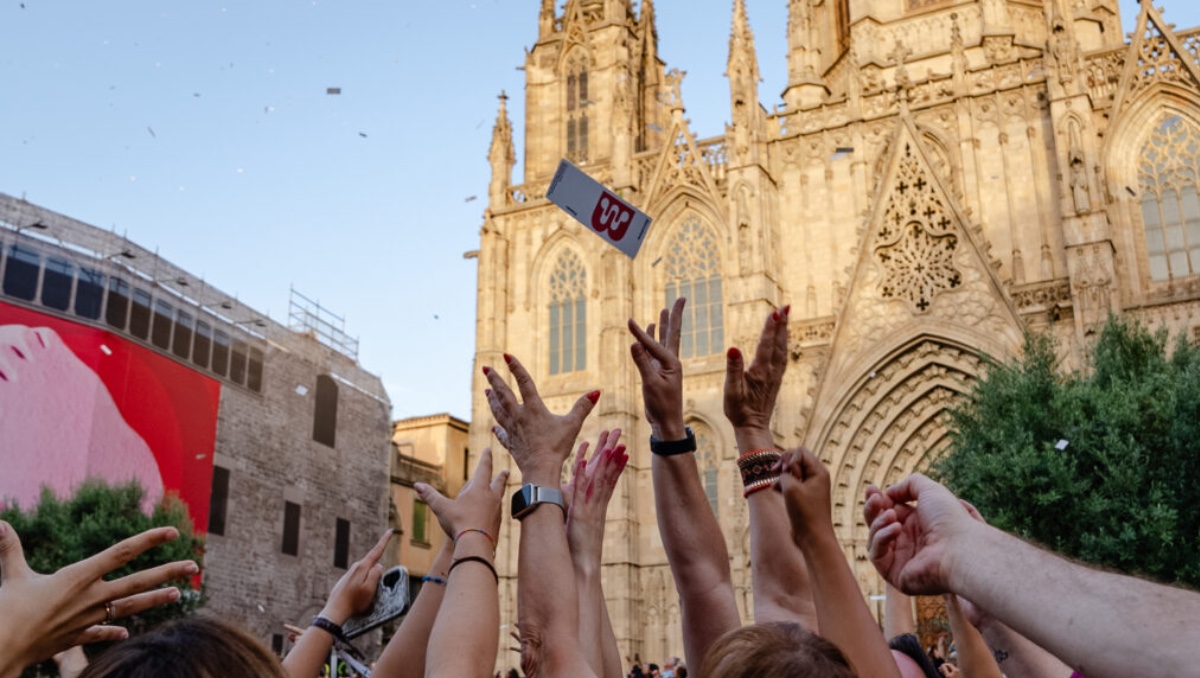 Caen miles poemas Barcelona recordar bombardeos guerra civil España