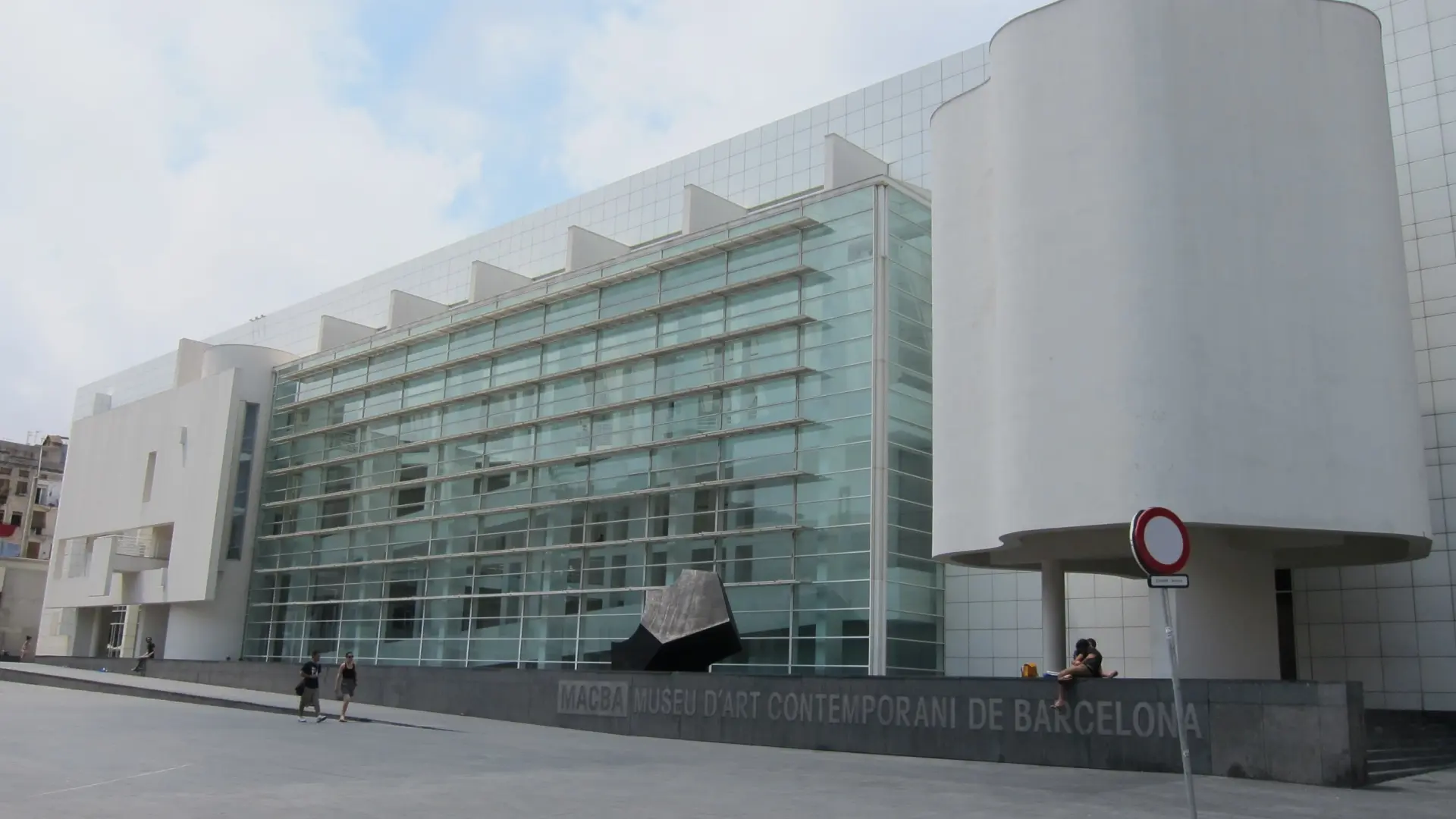El Macba de Barcelona se podrá visitar de forma gratuita los jueves, viernes y sábados de verano