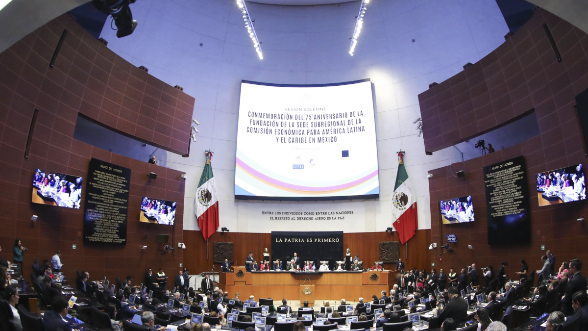 Congreso conmemora 75 años de la CEPAL; advierten persistencia de asimetrías económicas en la región