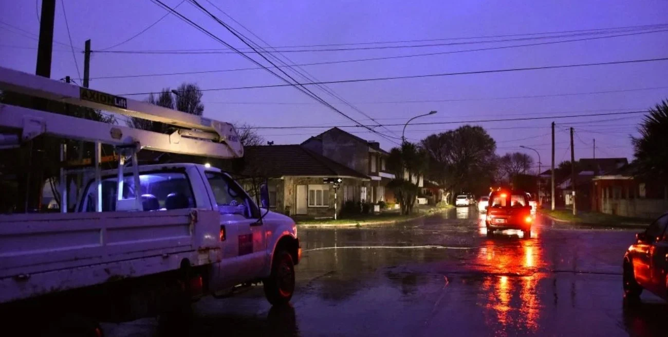 Apagón en Mar del Plata: una falla en la red de alta tensión dejó a miles de usuarios sin luz
