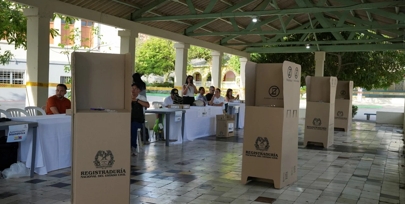 Colombia define sus próximos cuatro años de gobierno y un "pintado" clave del mapa regional