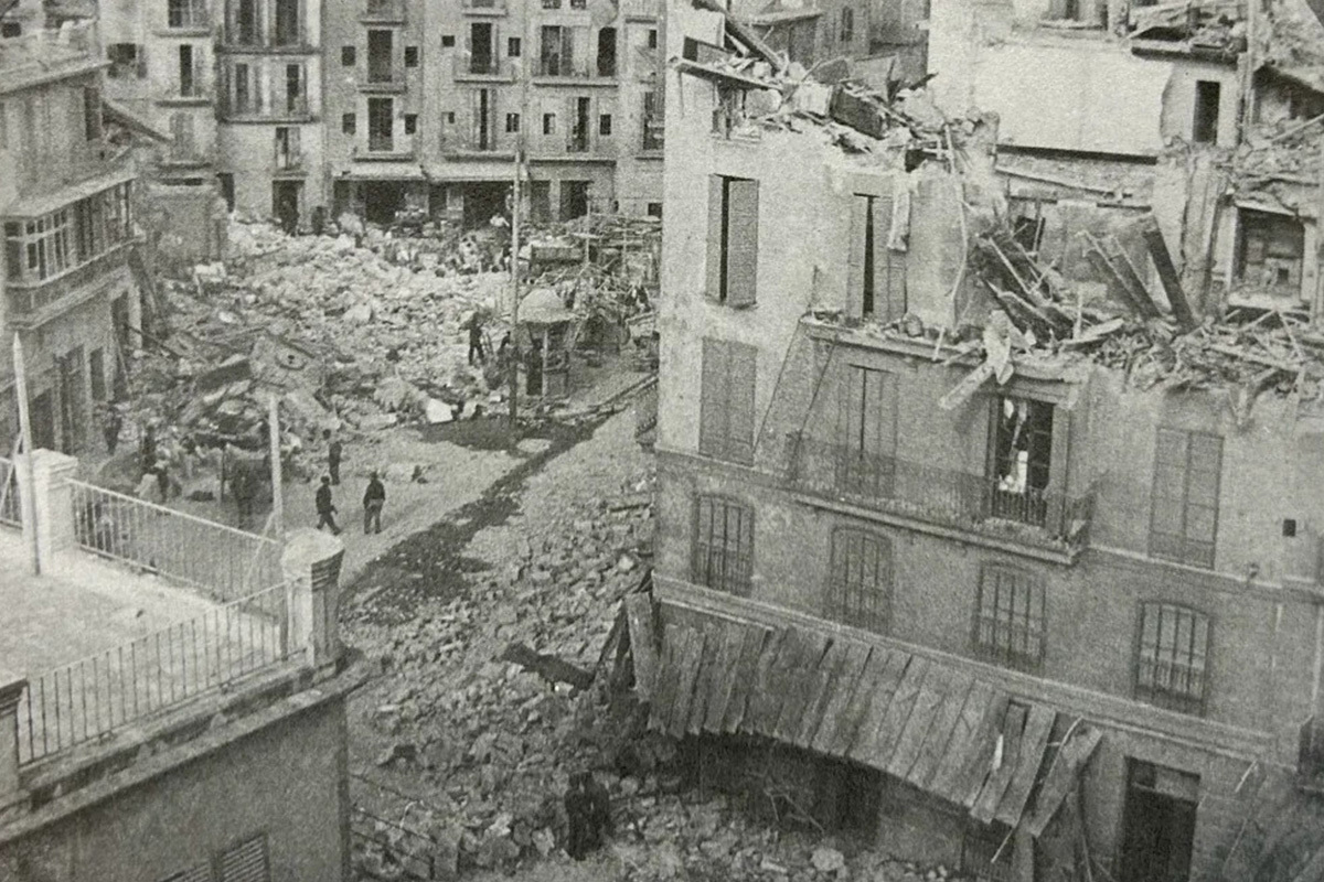 Las 86 víctimas inocentes (y olvidadas durante 90 años) que mató en Mallorca la 'aviación roja' de la República