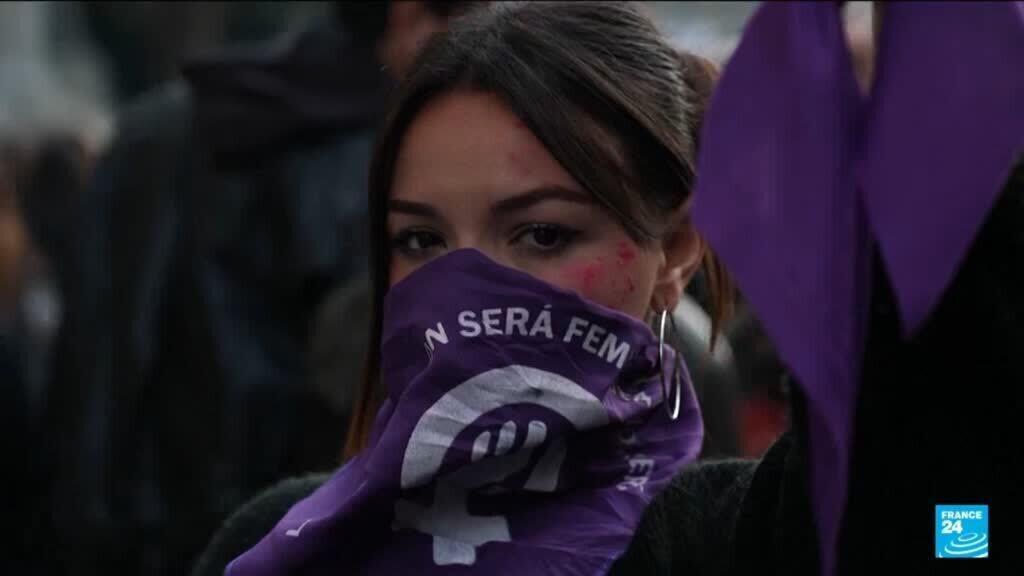 Argentine : la rue se mobilise contre les féminicides après la mort d'une adolescente