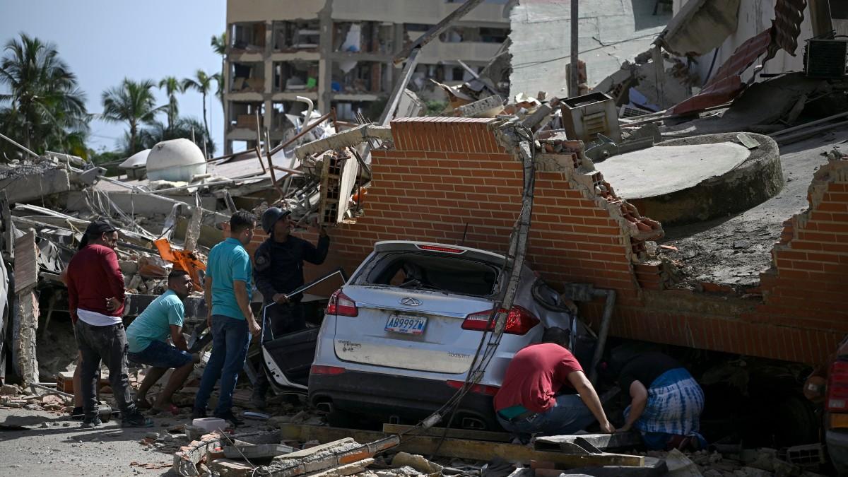"No tenemos nada, ni siquiera fuerza": El dolor tras el doble terremoto en Venezuela