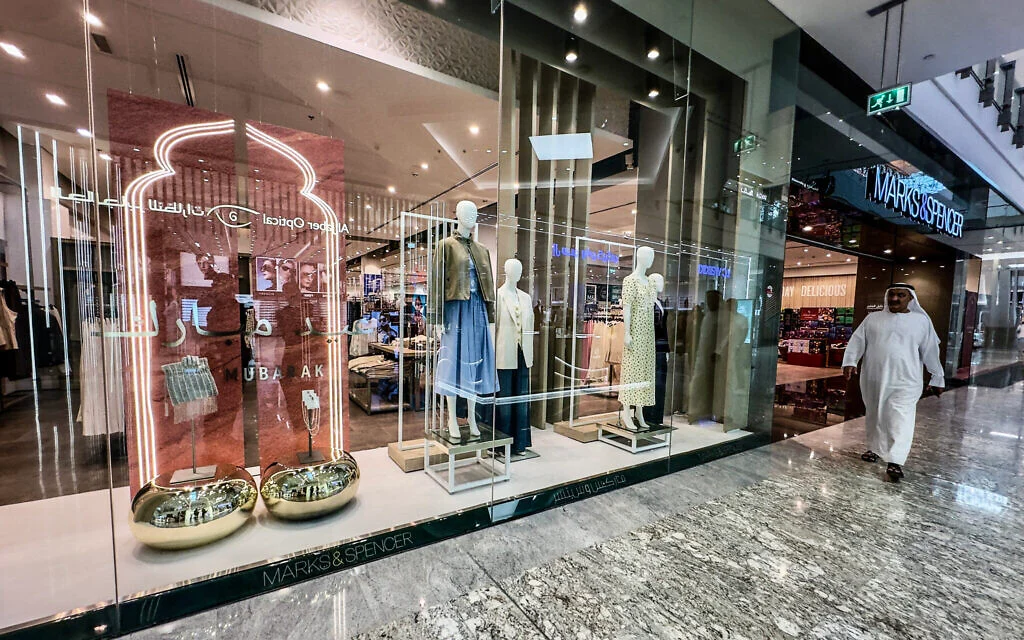 Dubai enlisting businesses to help keep it a tourism and finance hub after Iran war