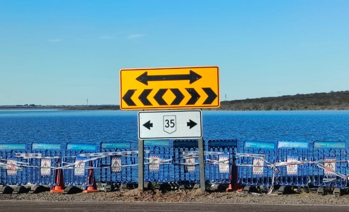 Tras la tragedia, colocaron el cartel que faltaba en el cruce de rutas