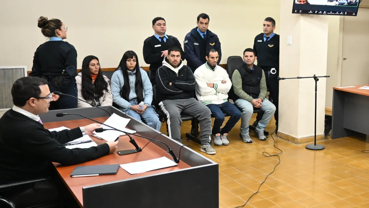 Usurparon la casa de una anciana en Capital: un acusado quedó preso y cuatro acusados evitaron la cárcel