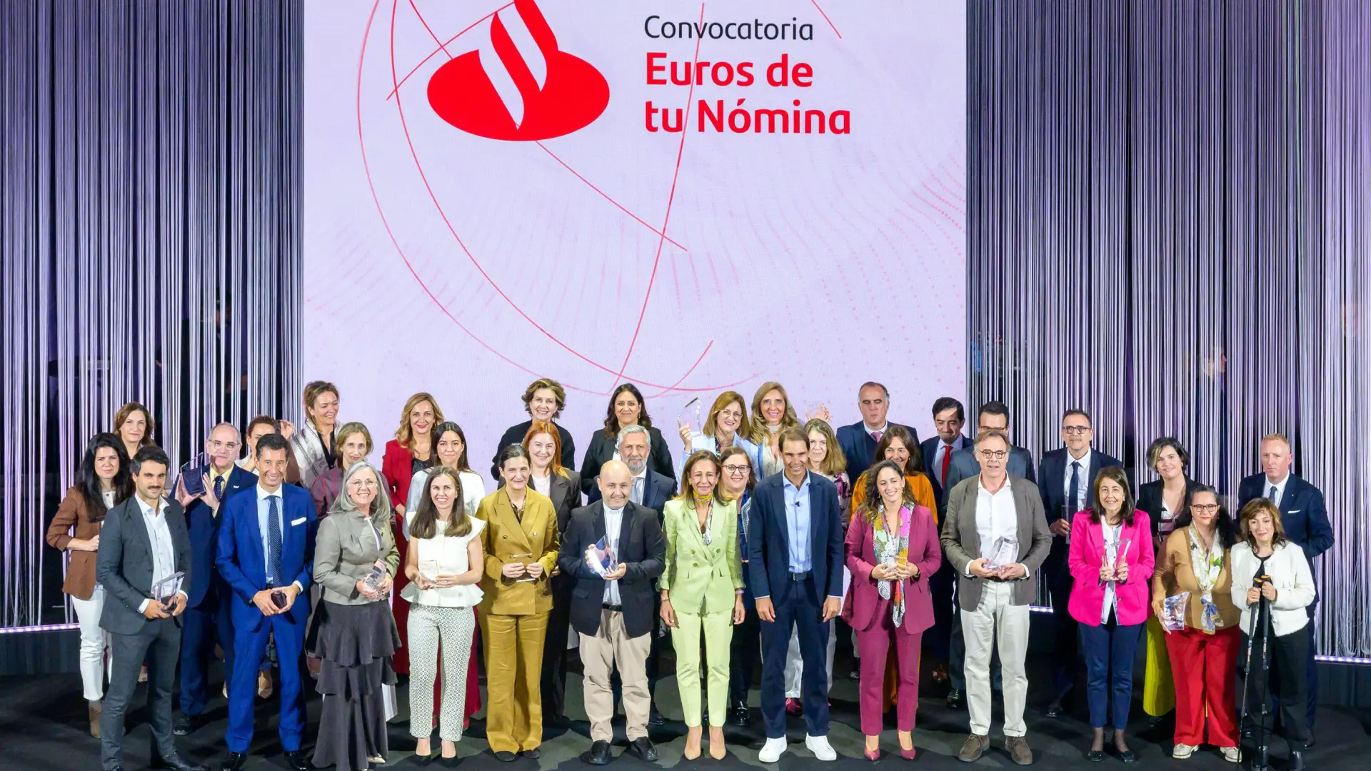 Banco Santander impulsa a 17 ONG con más de 620.000 euros a través de 'Euros de tu nómina'