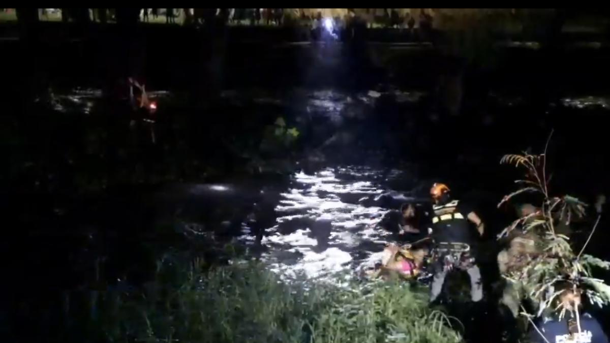 Drama en NL: Rescatan a familia atrapada en el río La Silla tras crecida por lluvias