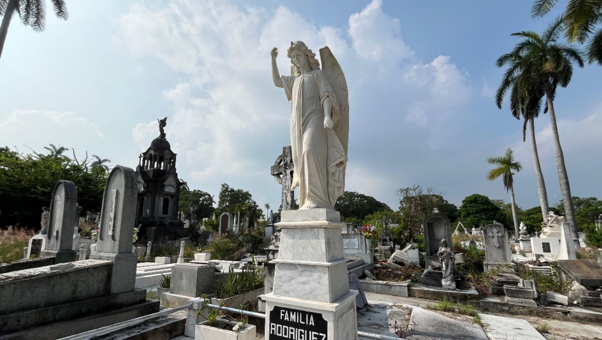 Cementerios privados de Tampico adeudan $18 millones de predial
