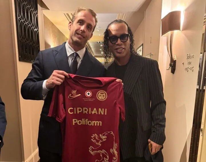 Ronaldinho a los 46 años: "Refuerzo estrella" en la serie C de Italia, la nueva aventura del crack