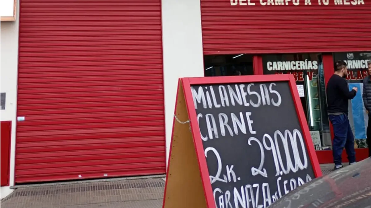 Conmoción por la muerte de una mujer de 53 años mientras hacía compras en una carnicería