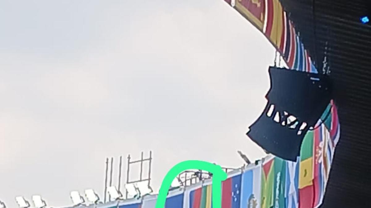 Bandera de Rusia aparece en el Estadio Ciudad de México y desata la polémica