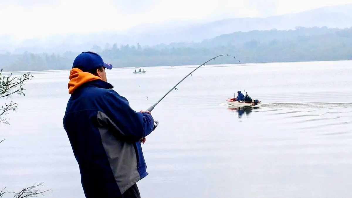 La pesca deportiva volvió a convocar a cientos de participantes en Alijilán