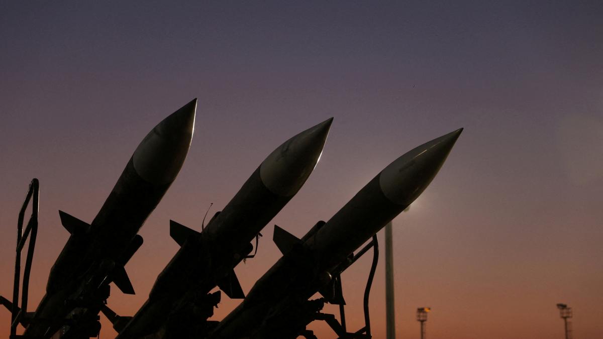 Estados Unidos ataca radares iraníes tras interceptar drones en el estrecho de Ormuz