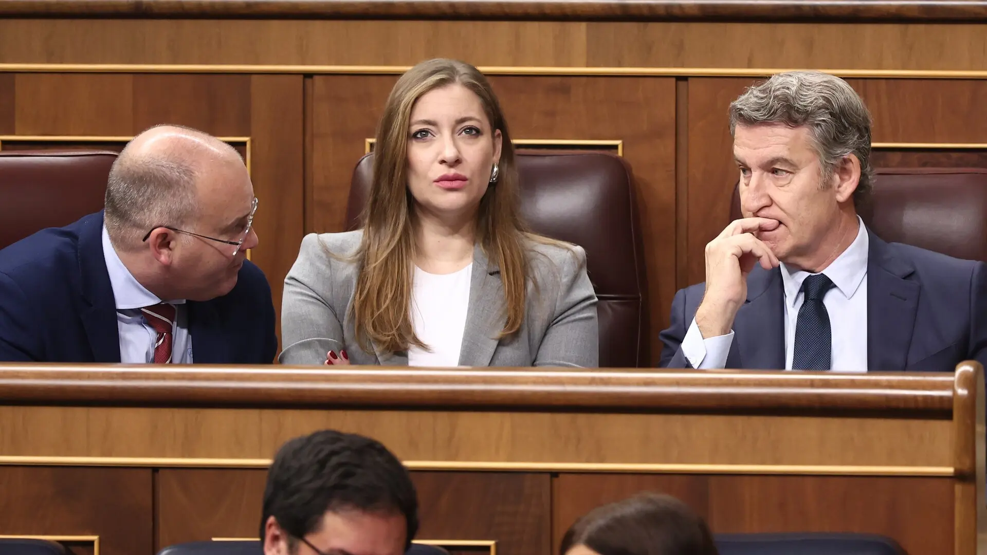 El Congreso pide por mayoría al Gobierno "asumir responsabilidades" tras los casos de corrupción ante una legislatura "muerta"