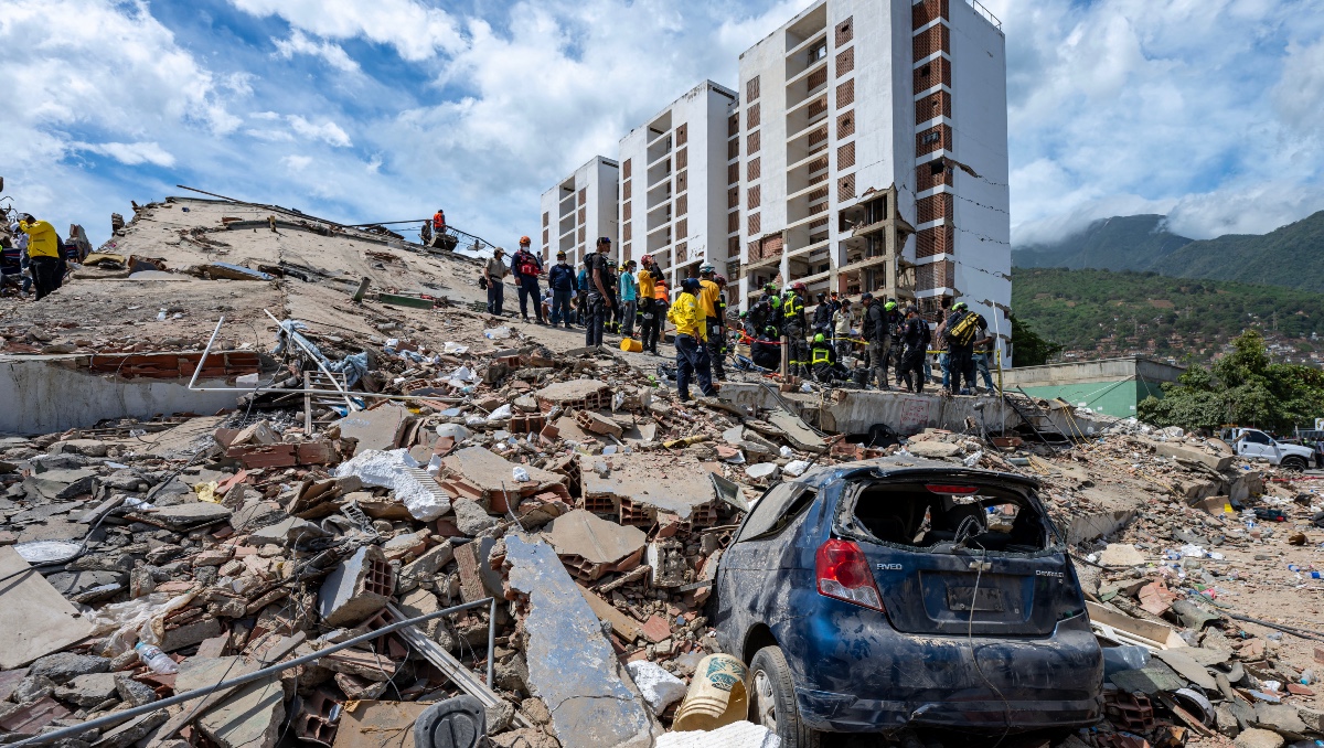 Venezuela suma muertos terremotos lucha robos y saqueos La Guaira