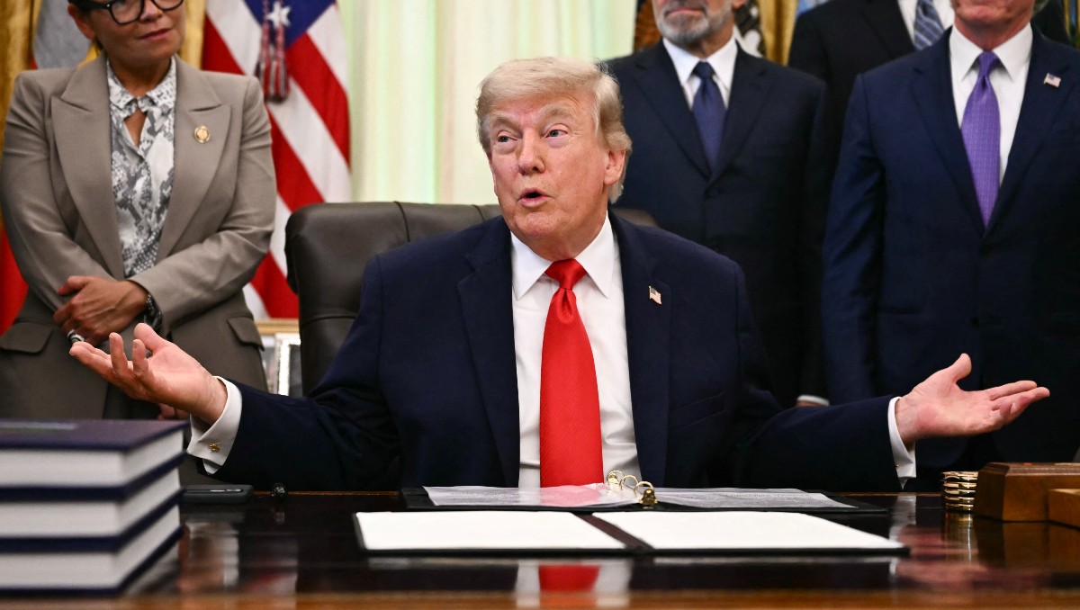 Trump declara que concluyó guerra en Irán, pero Teherán no lo confirma