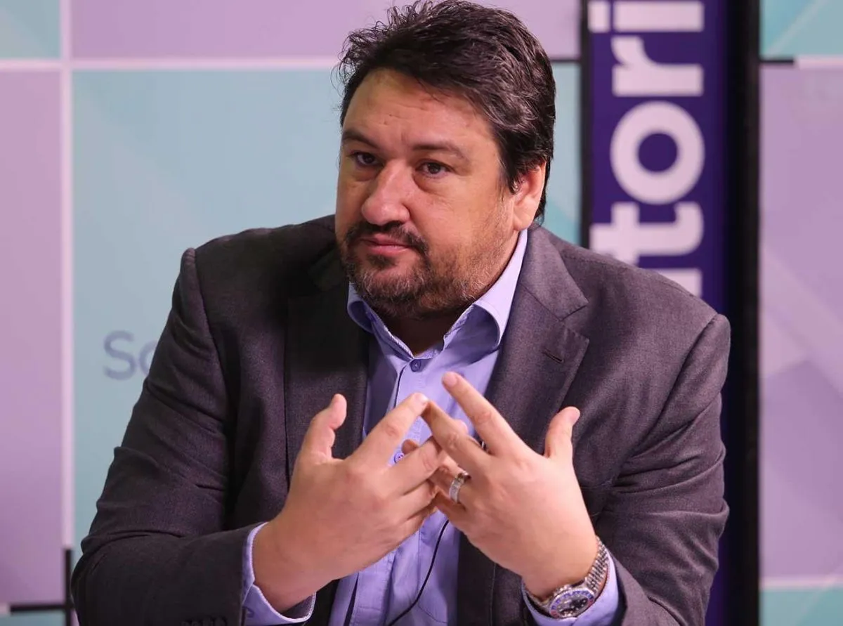 El ex gobernador Maurice Closs apoyó a Passalacqua en su decisión de reestructurar áreas de gobeirno