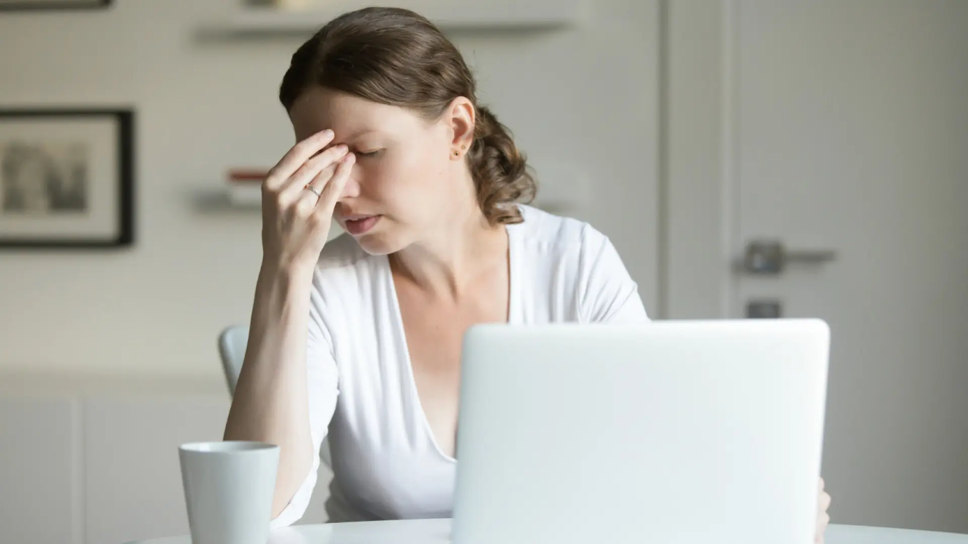 ¿Te empobrece tu relación de pareja? La teoría del 'yogur vacío'