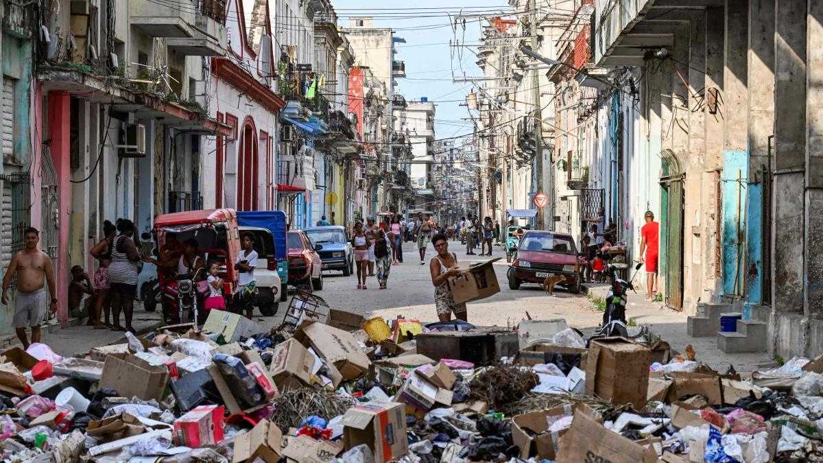 Trump incrementa la presión en Cuba al poner sanciones a la institución financiera clave