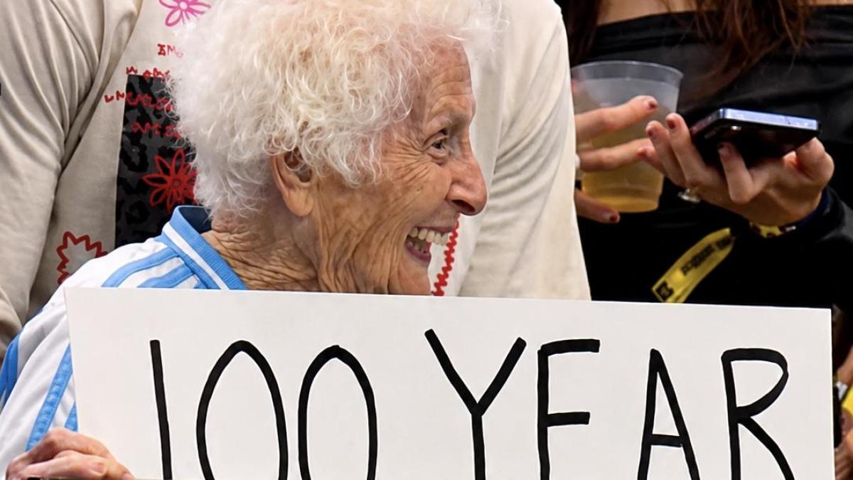 ¿Quién es Granny Smith? La fan de 100 años de Lionel Messi que se volvió viral en el Mundial 2026