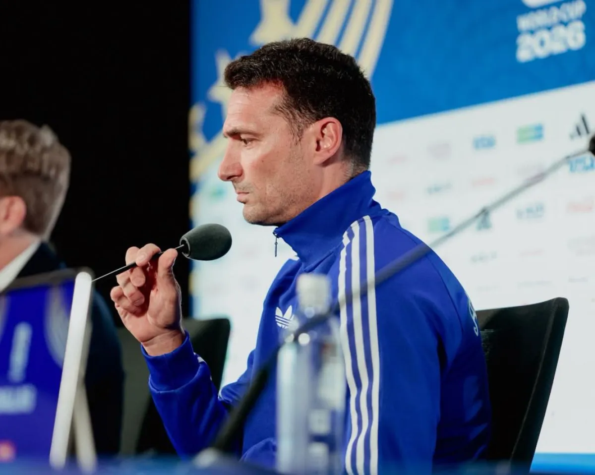 Lionel Scaloni: "Estamos bien. Poco más que agregar. Estamos bien para el partido"