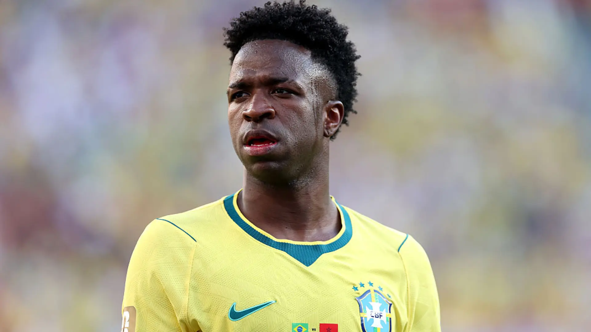 Vinícius se queja del césped tras empatar con Marruecos en su debut en el Mundial: "Se seca muy rápido y el juego se traba mucho"
