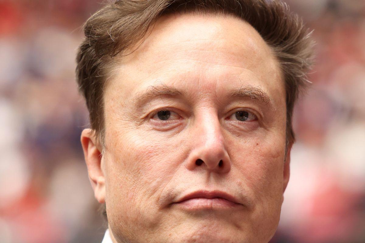 Elon Musk se convierte en el primer billonario del mundo