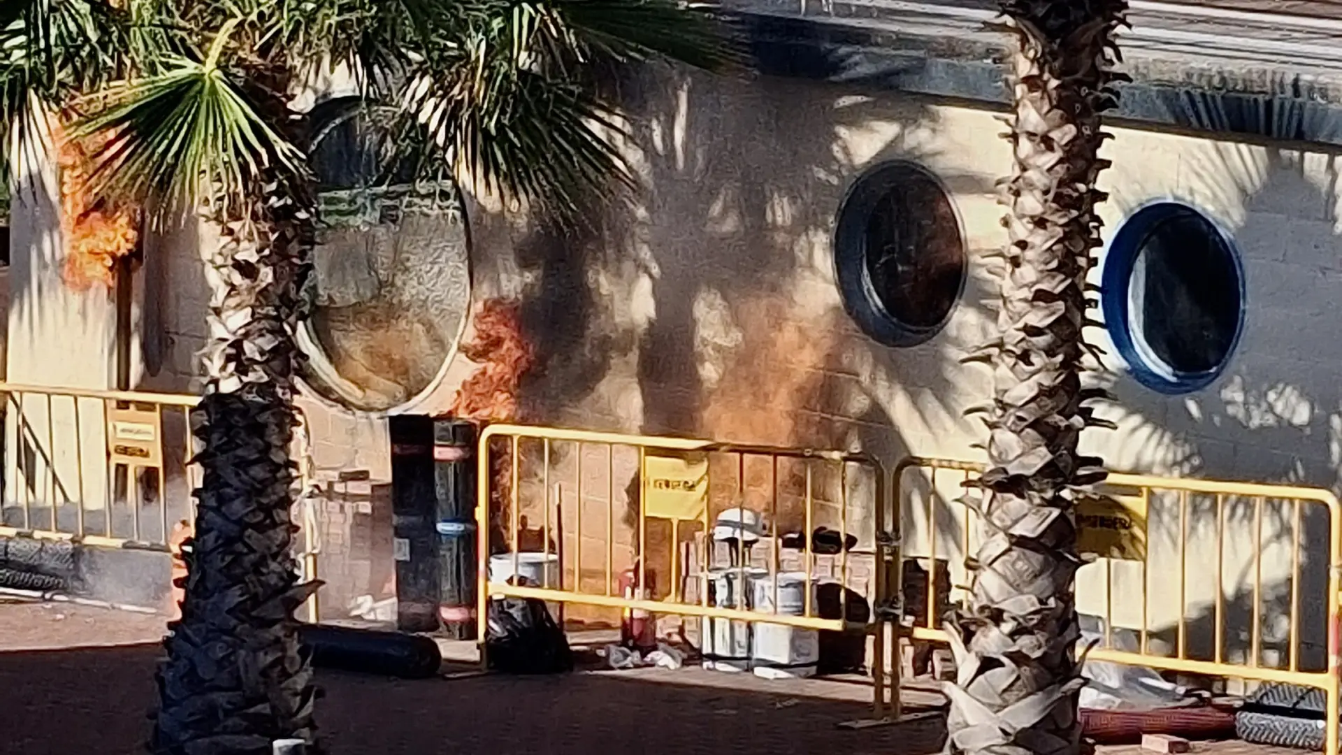 Herido un operario tras una fuga de gas en el puerto de Mataró
