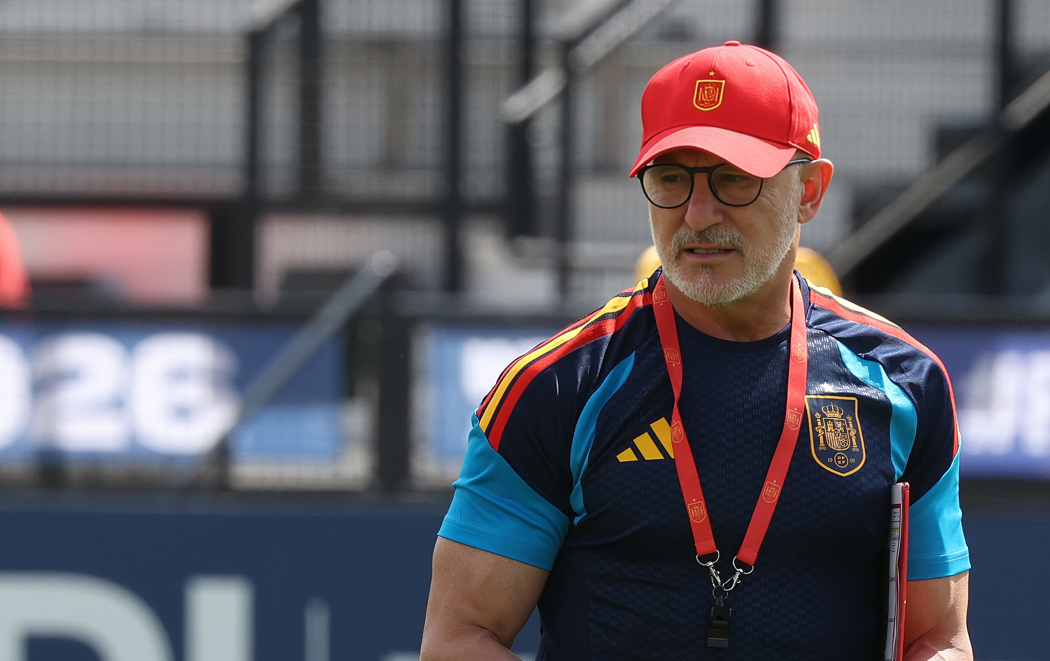 De la Fuente: "Lamine está en perfectas condiciones para jugar unos minutos"