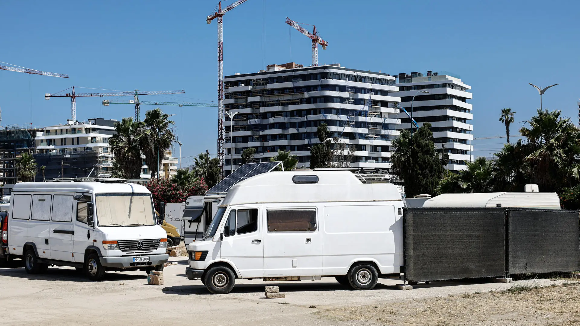 Vivir sobre ruedas en ocho metros cuadrados para hacer frente a la crisis de la vivienda