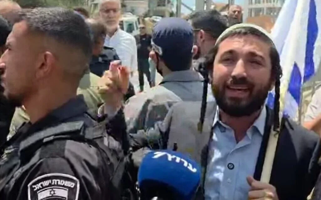 Arab city strikes as far-right MK Sukkot stages visit, pitches Israeli flag