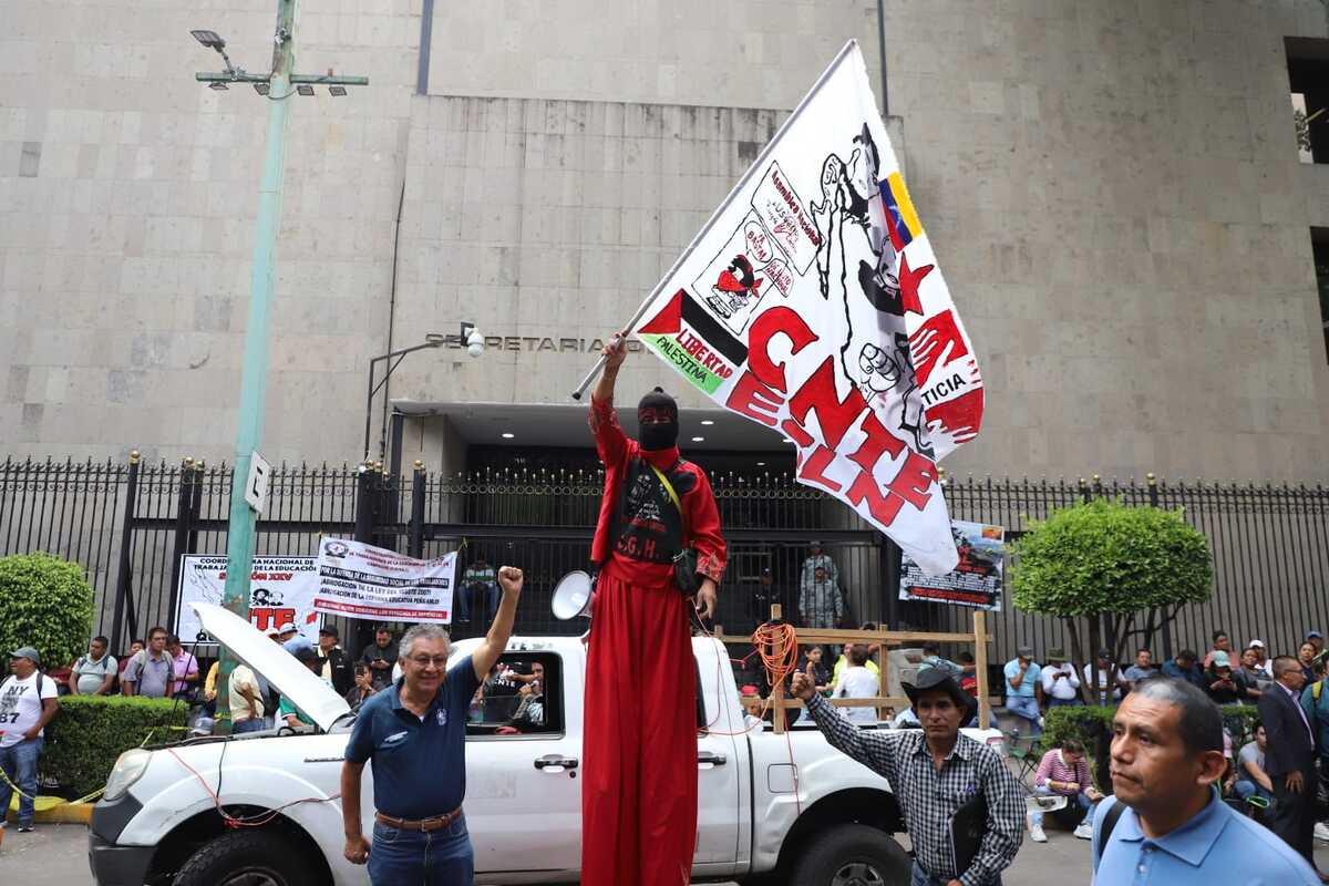 Bloqueos de la CNTE HOY viernes 5 de junio: Últimas noticias EN VIVO